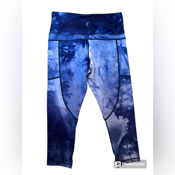 ZYIA Navy Hendrix Pocket Light n Tight Hi-Rise Capri 20” (6-8) NWT 1880 - Picture 6 of 13